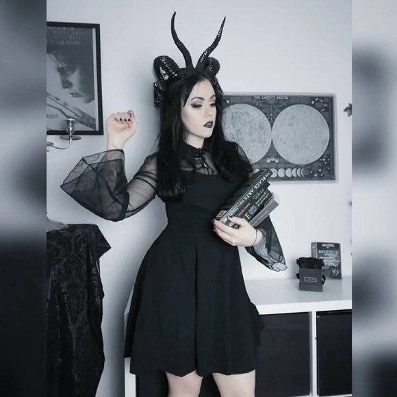 The Gossamer Bat Dress sheer illusion wednesday addams bat collar bell sleeve XL - Picture 5 of 6